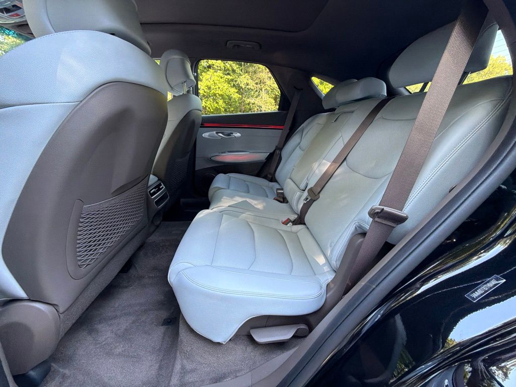 2026 GENESIS GV70 Advanced - Photo 17