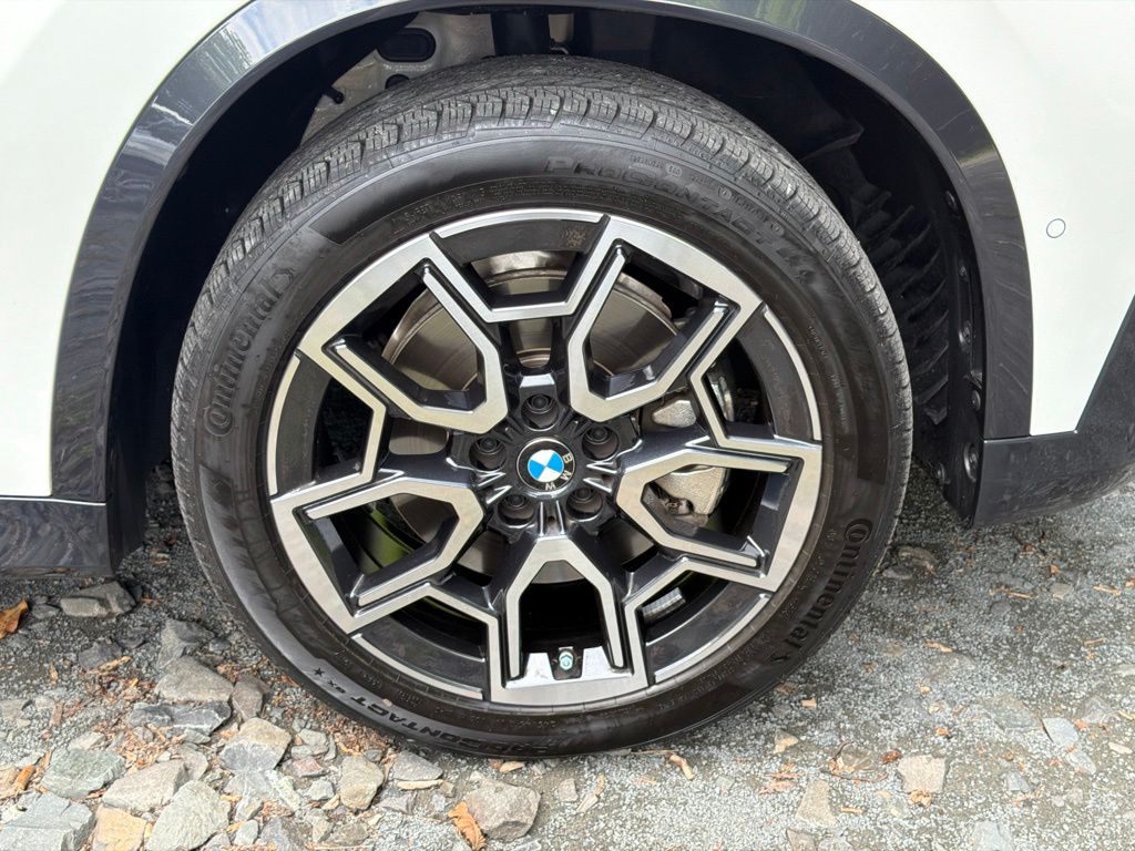 2026 BMW X1 28i - Photo 8
