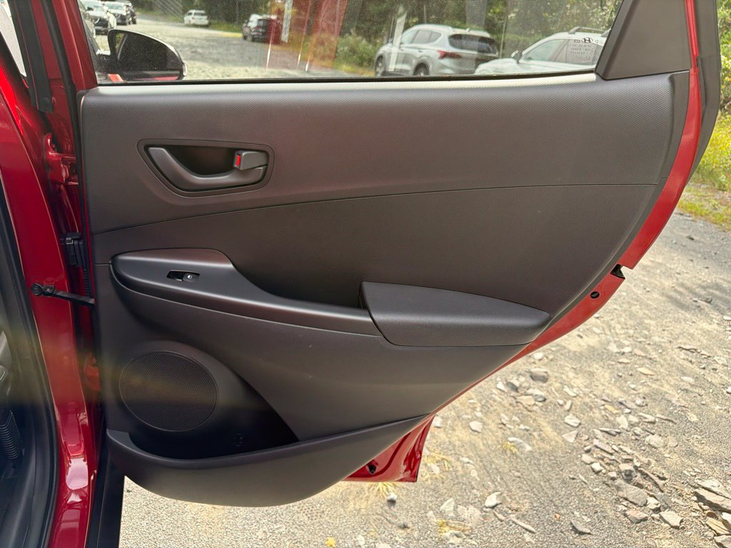 2020 Hyundai Kona SEL - Photo 12