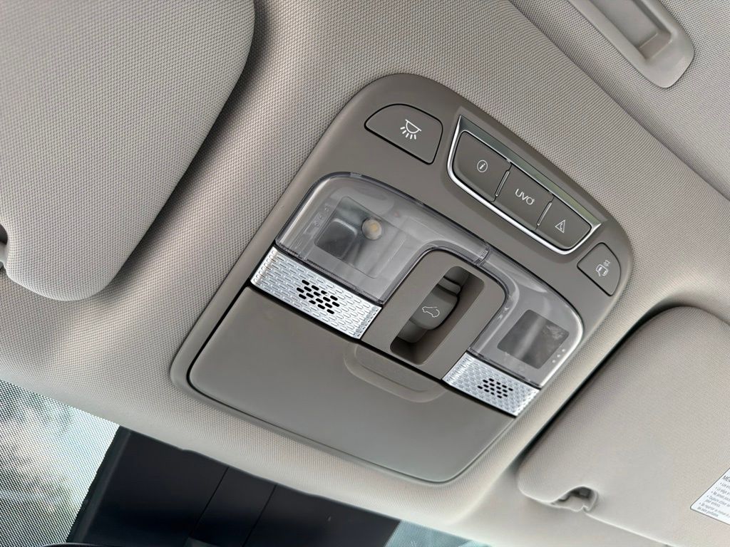 2022 Kia Telluride S - Photo 31