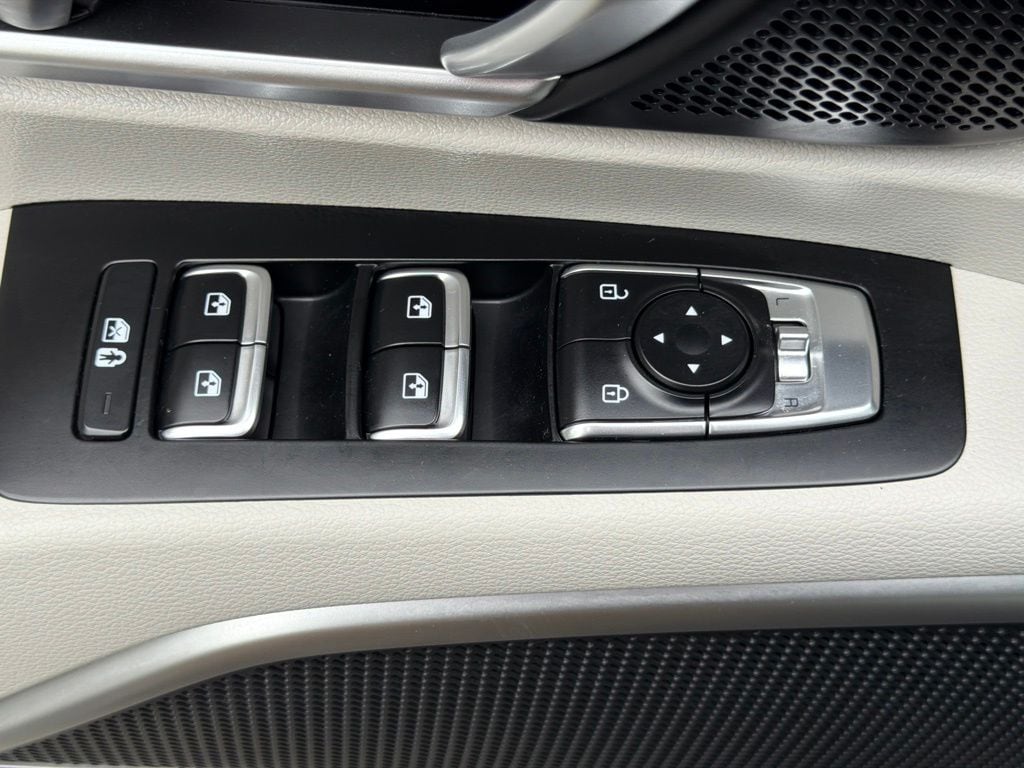 2022 Kia Telluride S - Photo 19