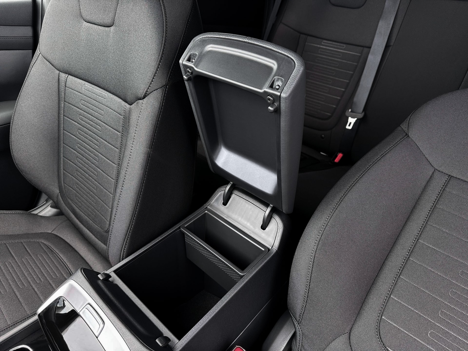2026 Hyundai Santa Cruz SE - Photo 18
