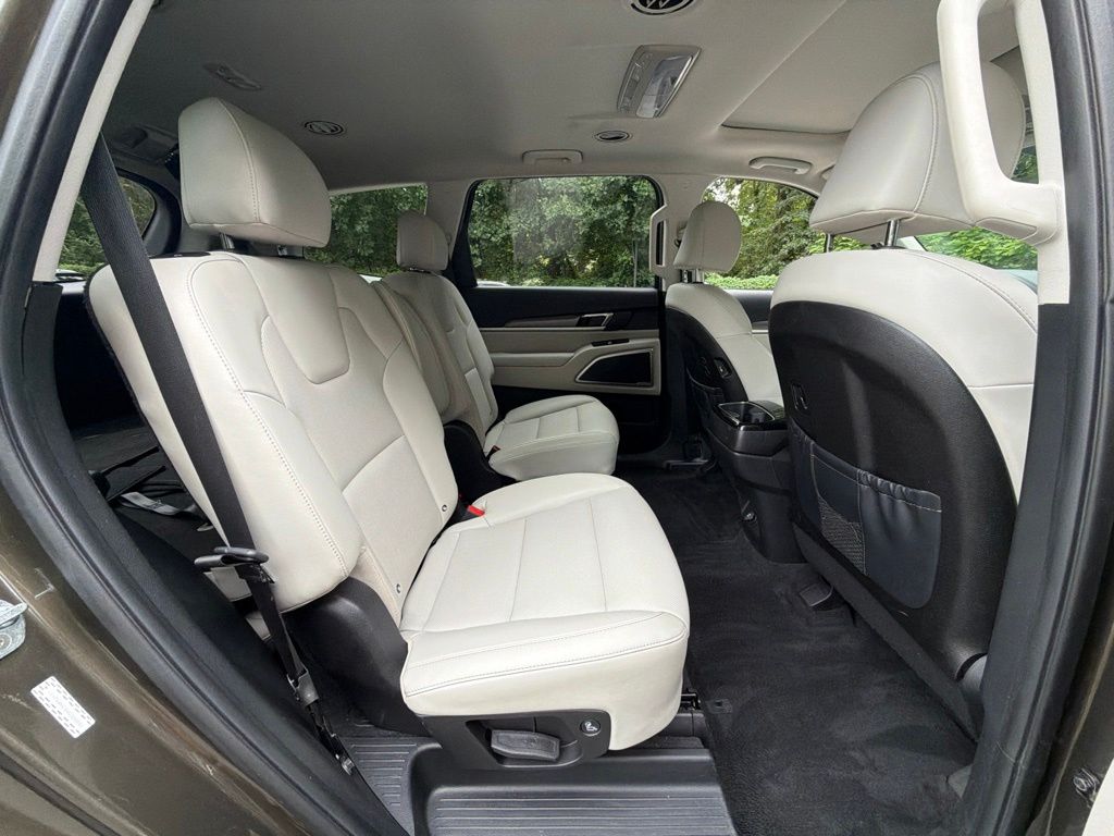 2022 Kia Telluride S - Photo 11