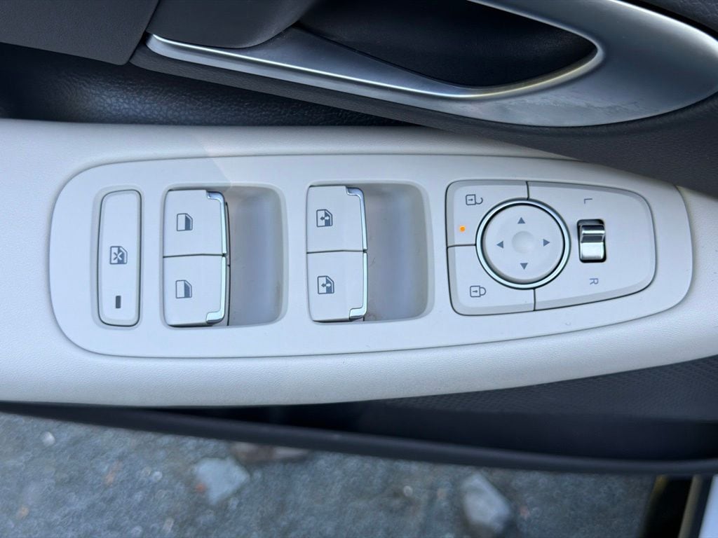 2026 Hyundai Sonata SEL - Photo 17