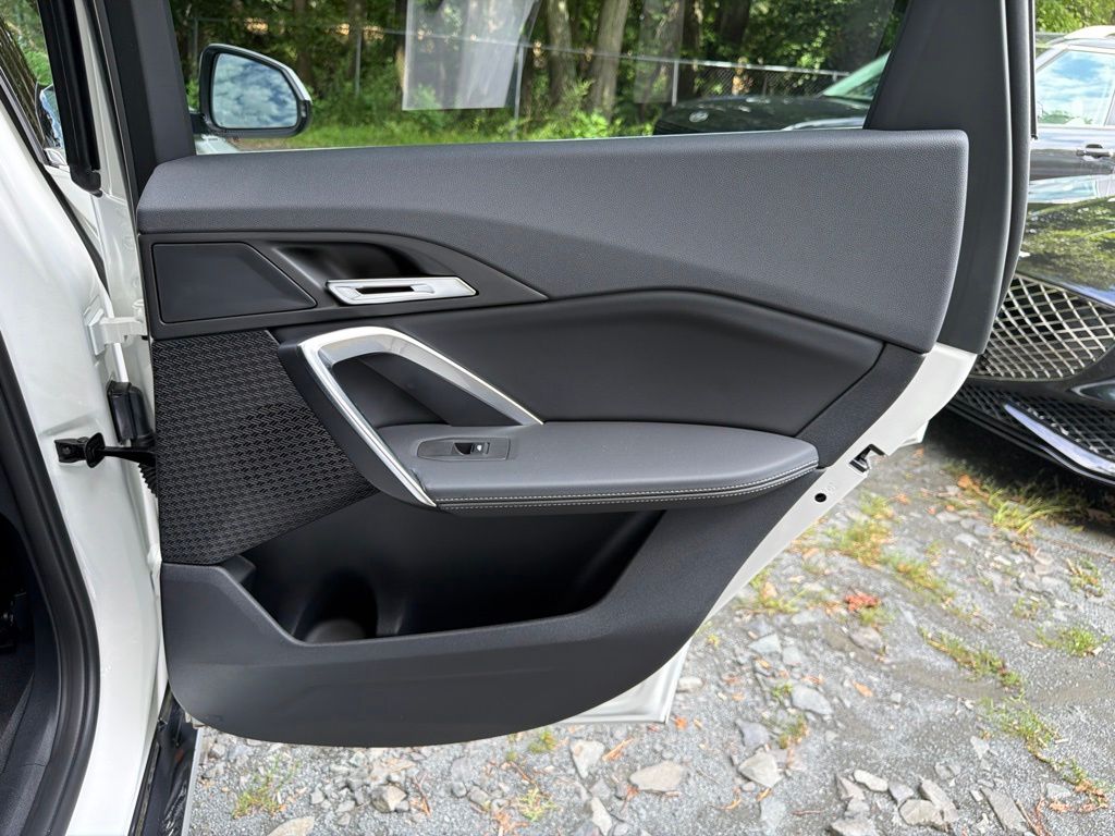 2026 BMW X1 28i - Photo 11