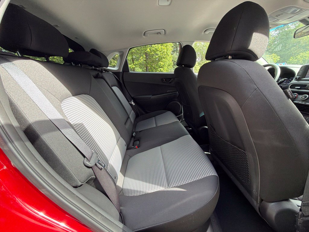 2020 Hyundai Kona SEL - Photo 11
