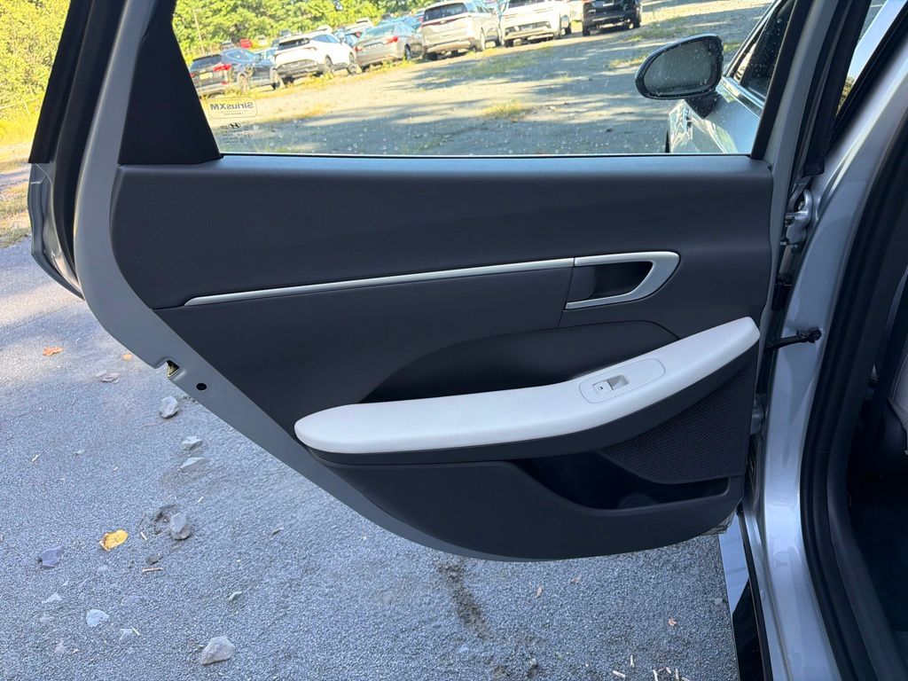 2026 Hyundai Sonata SEL - Photo 14