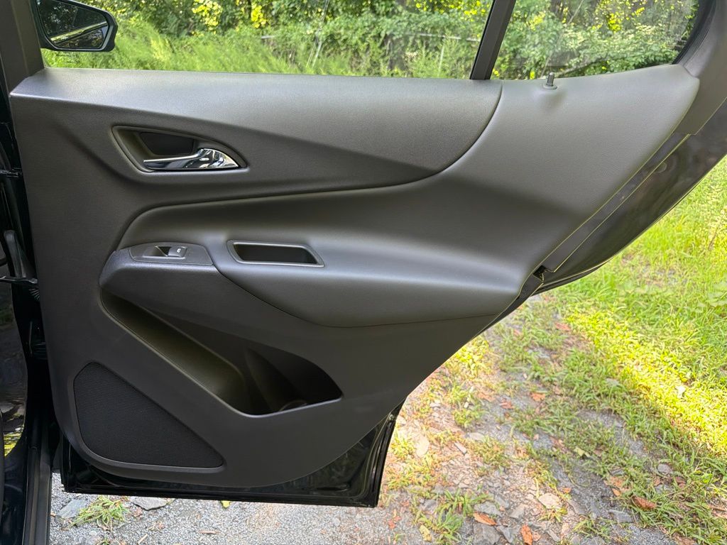 2024 Chevrolet Equinox LT - Photo 12