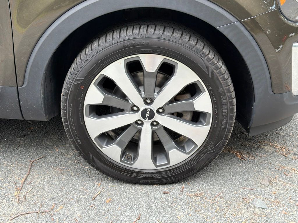 2022 Kia Telluride S - Photo 8
