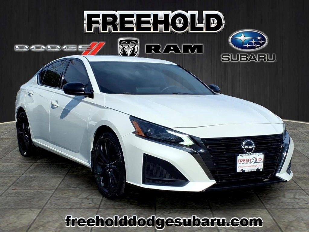2024 Nissan Altima SR