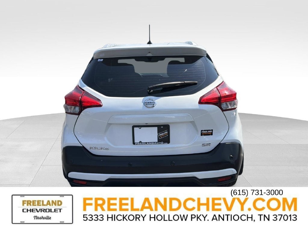 Used 2020 Nissan Kicks SR
