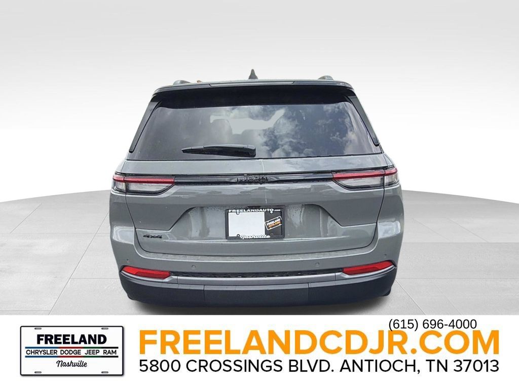New 2027 Jeep Grand Cherokee LAREDO ALTITUDE 4X4 Sport Utility