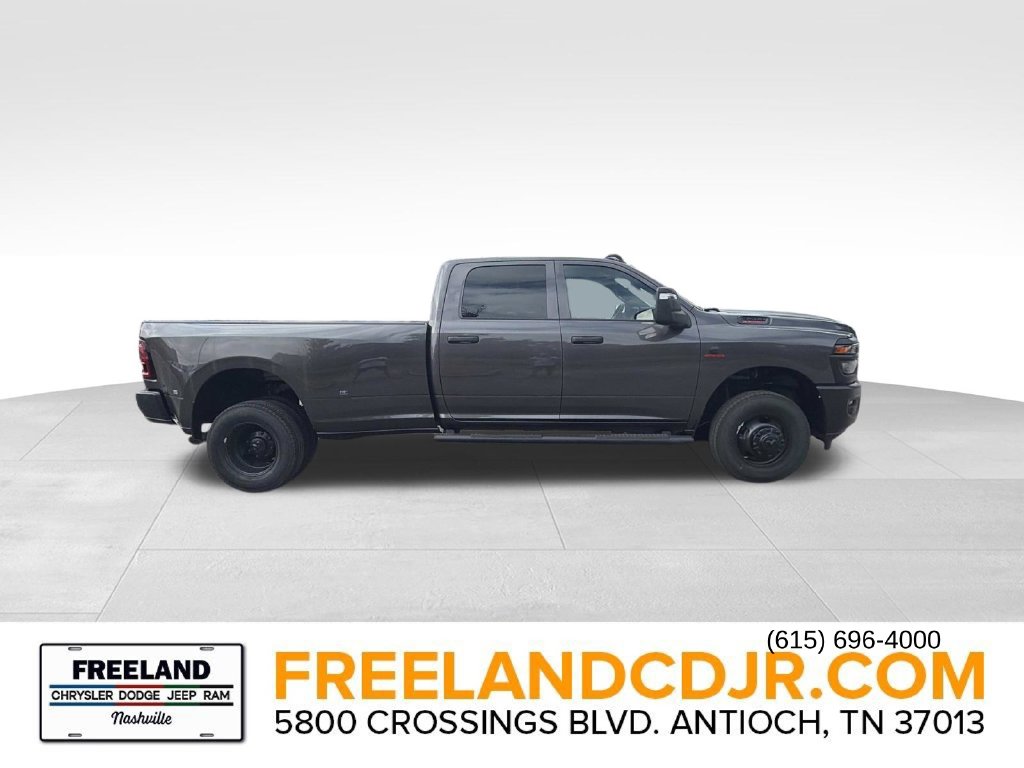 New 2027 Ram 3500 TRADESMAN CREW CAB 4X4 8' BOX Pickup