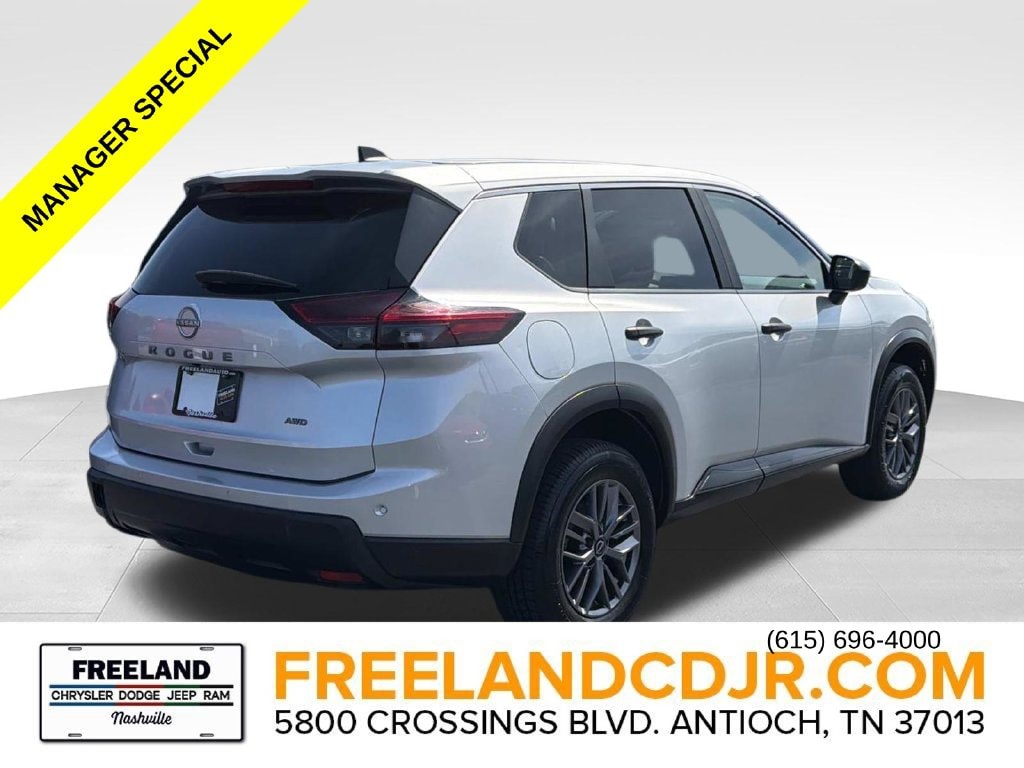 Used 2024 Nissan Rogue S SUV