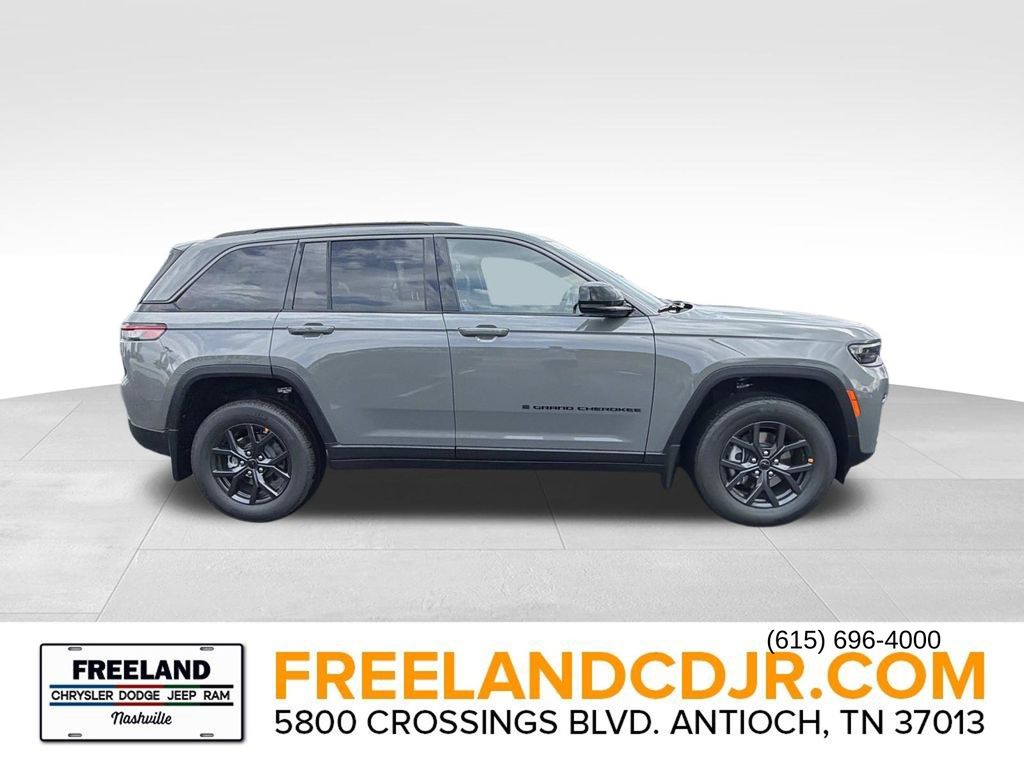 New 2027 Jeep Grand Cherokee LAREDO ALTITUDE 4X4 Sport Utility