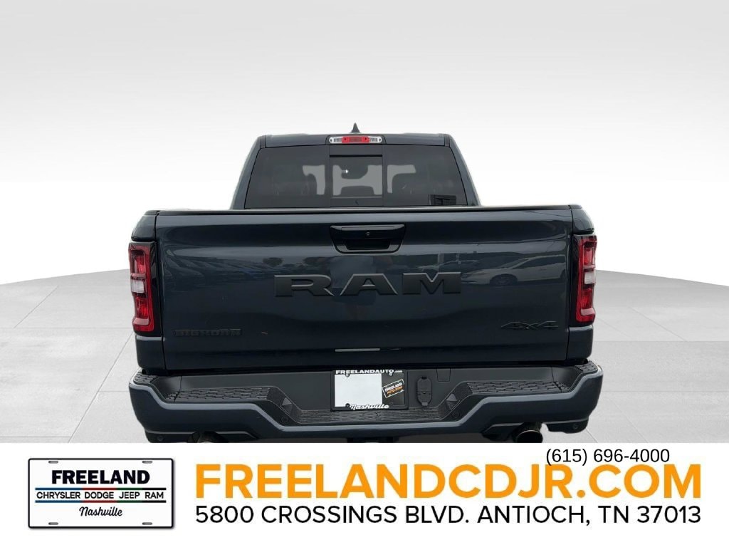 New 2027 Ram 1500 BIG HORN CREW CAB 4X4 5'7 BOX Pickup