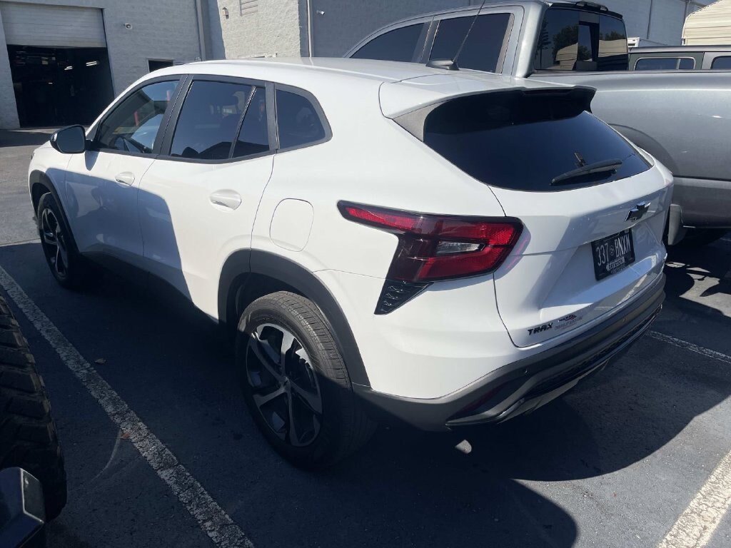 Used 2025 Chevrolet Trax 1RS SUV