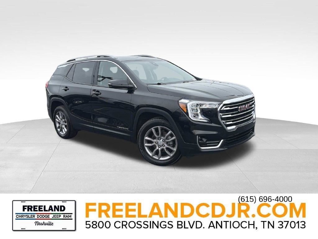 Used 2024 GMC Terrain SLT SUV