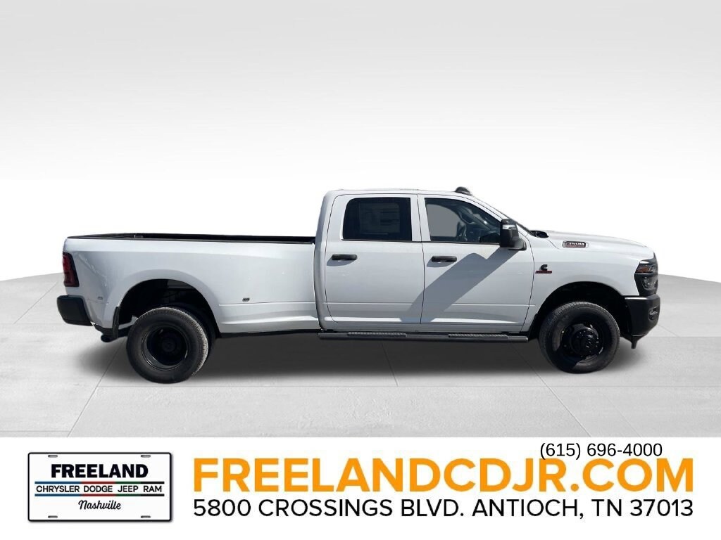 New 2027 Ram 3500 TRADESMAN CREW CAB 4X4 8' BOX Pickup