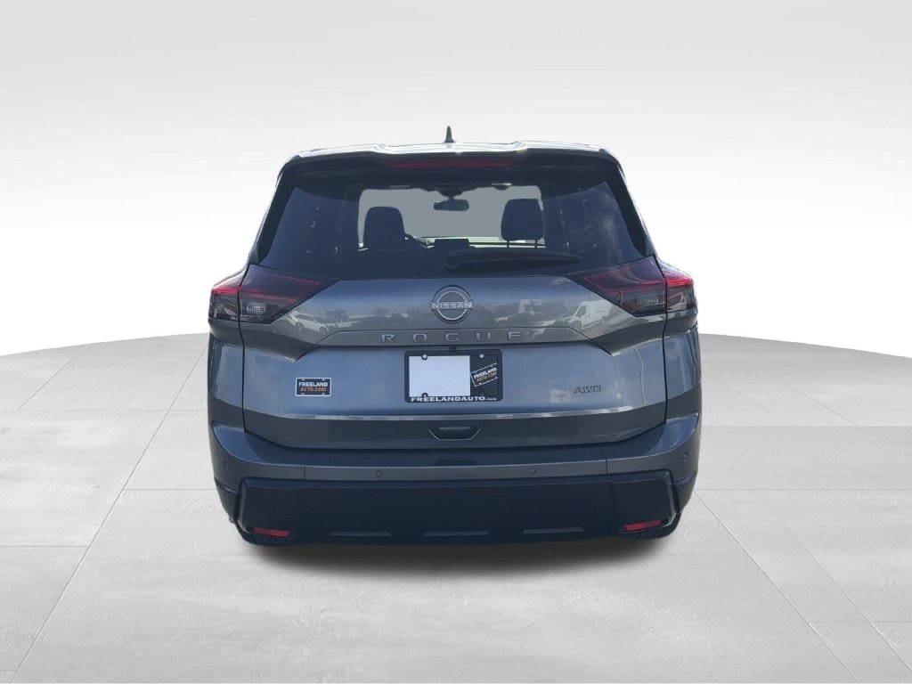 Used 2025 Nissan Rogue SV SUV