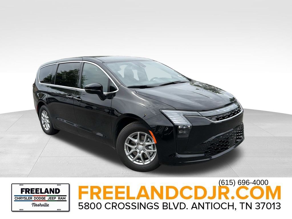 2027 Chrysler Pacifica Select