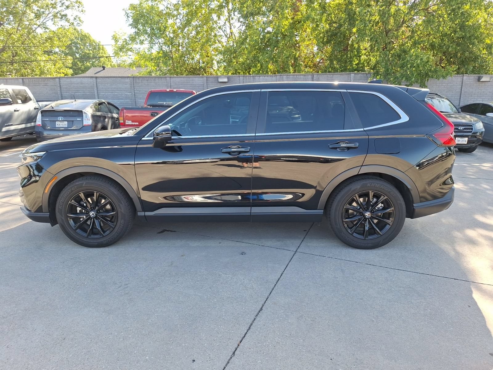 2025 Honda CR-V EX - Photo 2
