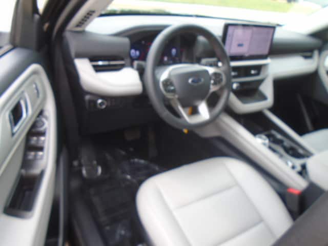 2026 Ford Explorer Active - Photo 15
