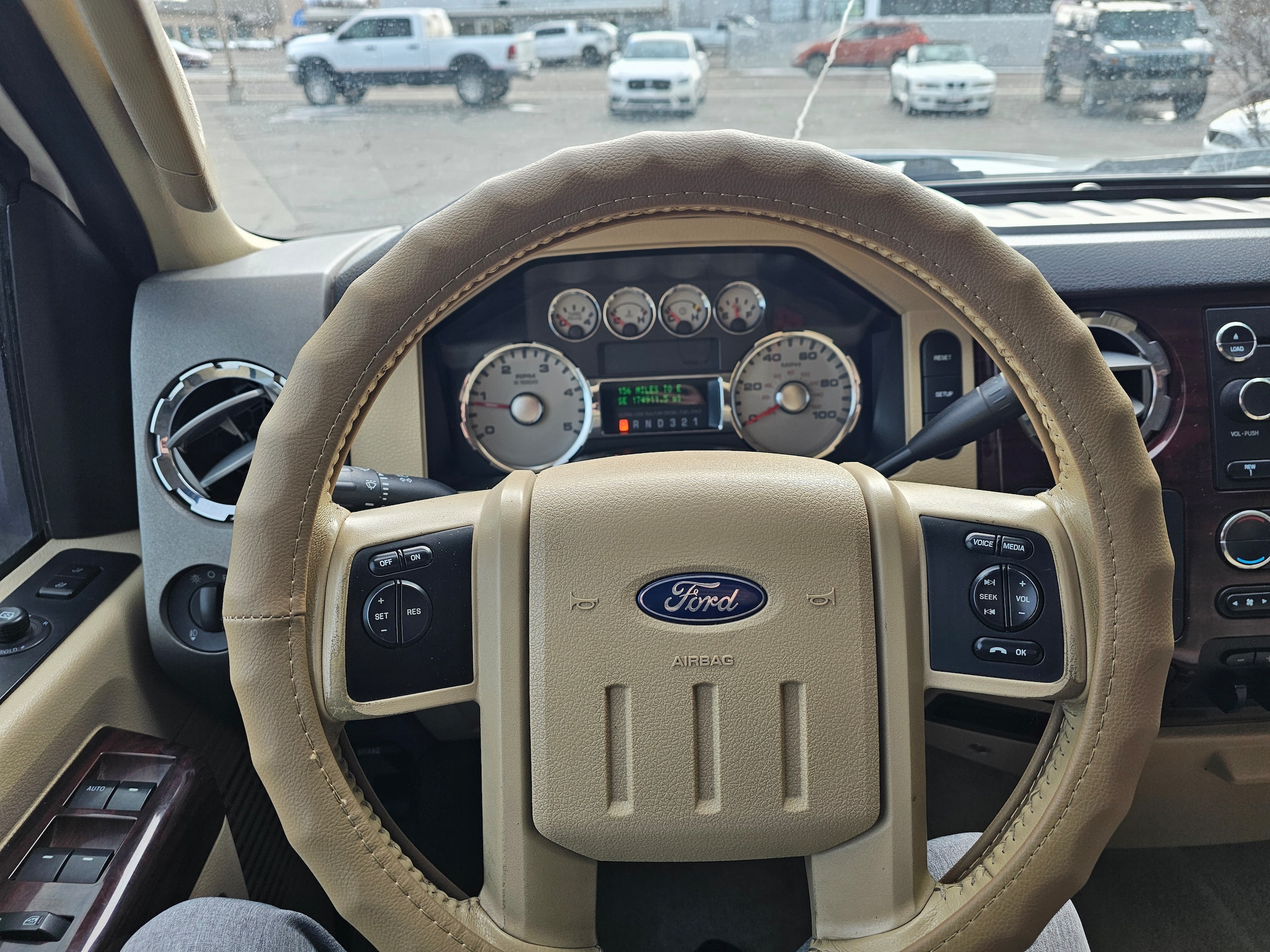 2010 Ford F-250 Super Duty Lariat - Photo 11