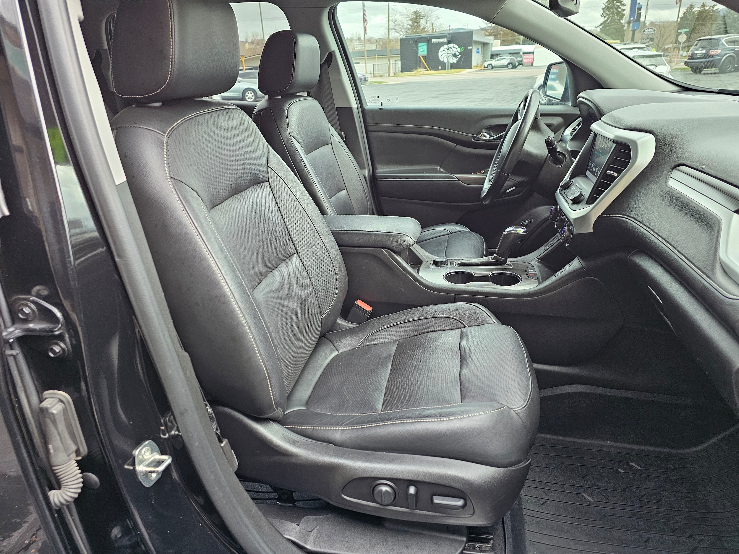 2019 GMC Acadia SLT-1 - Photo 18