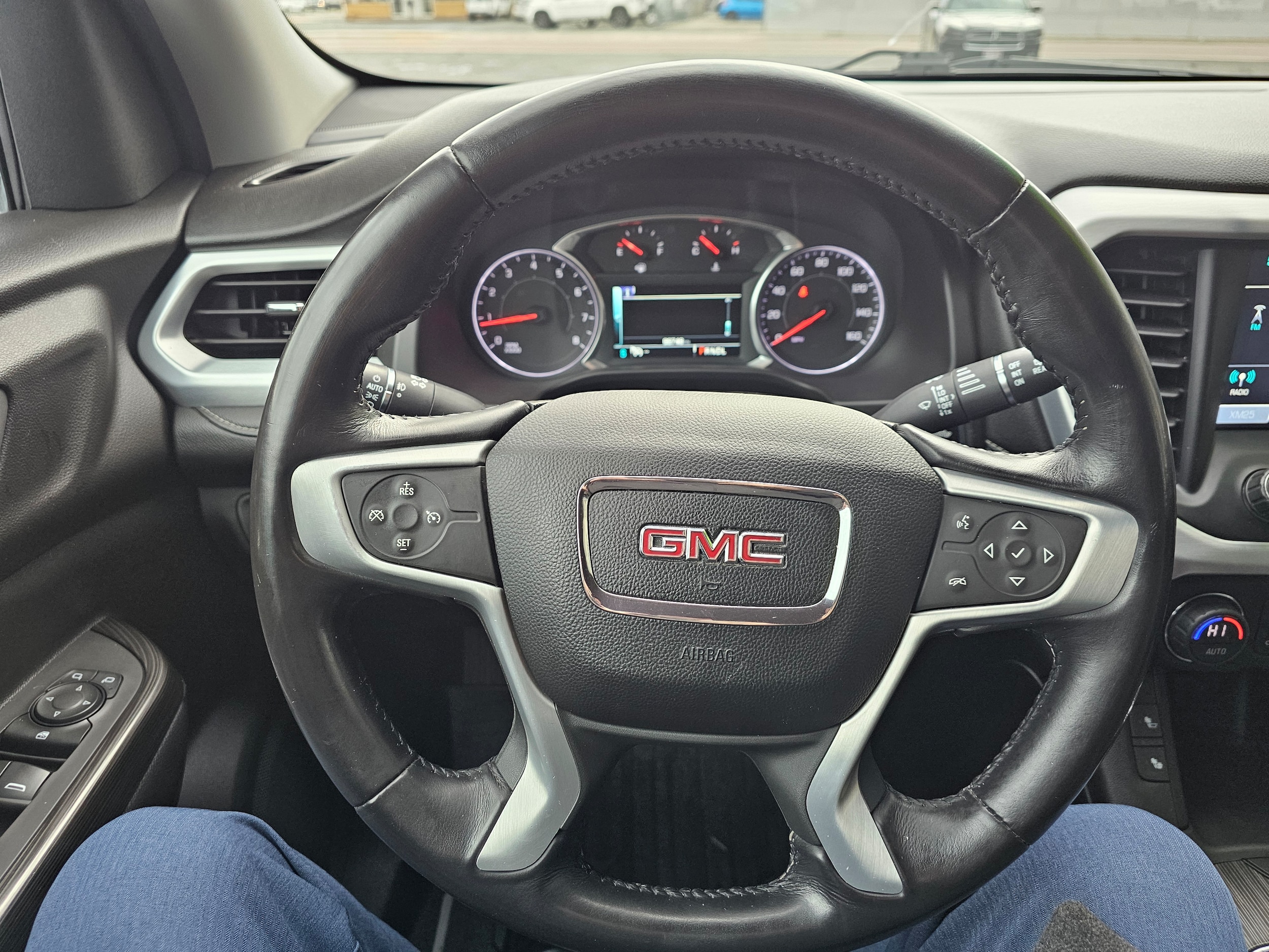 2019 GMC Acadia SLT-1 - Photo 11