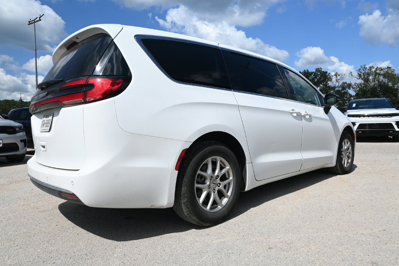 Used 2024 Chrysler Pacifica Touring L with VIN 2C4RC1BG3RR152128 for sale in Liberty, TX