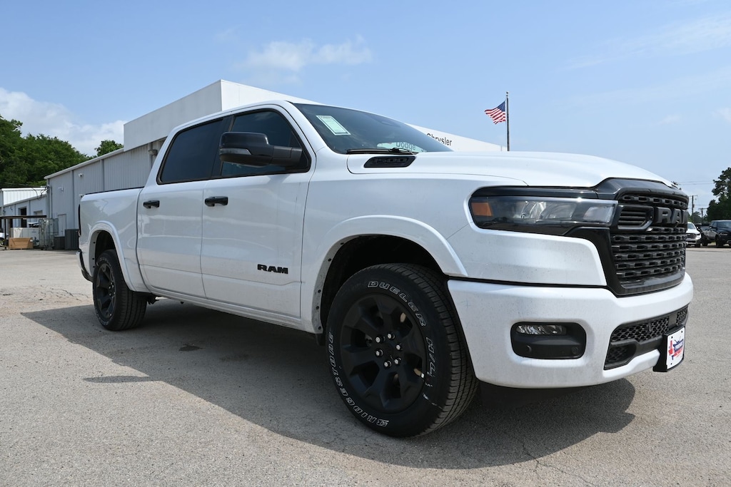 New 2026 Ram 1500 BIG HORN CREW CAB 4X4 5'7 BOX Pickup