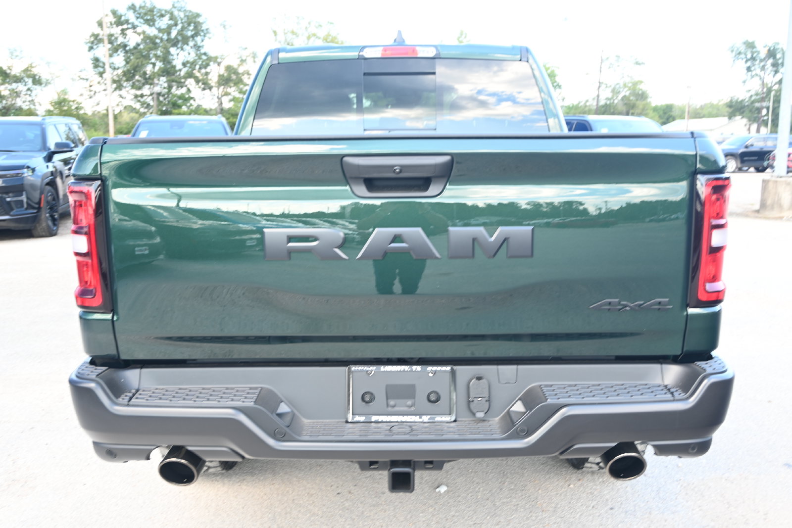 New 2027 Ram 1500 WARLOCK CREW CAB 4X4 5'7 BOX Pickup