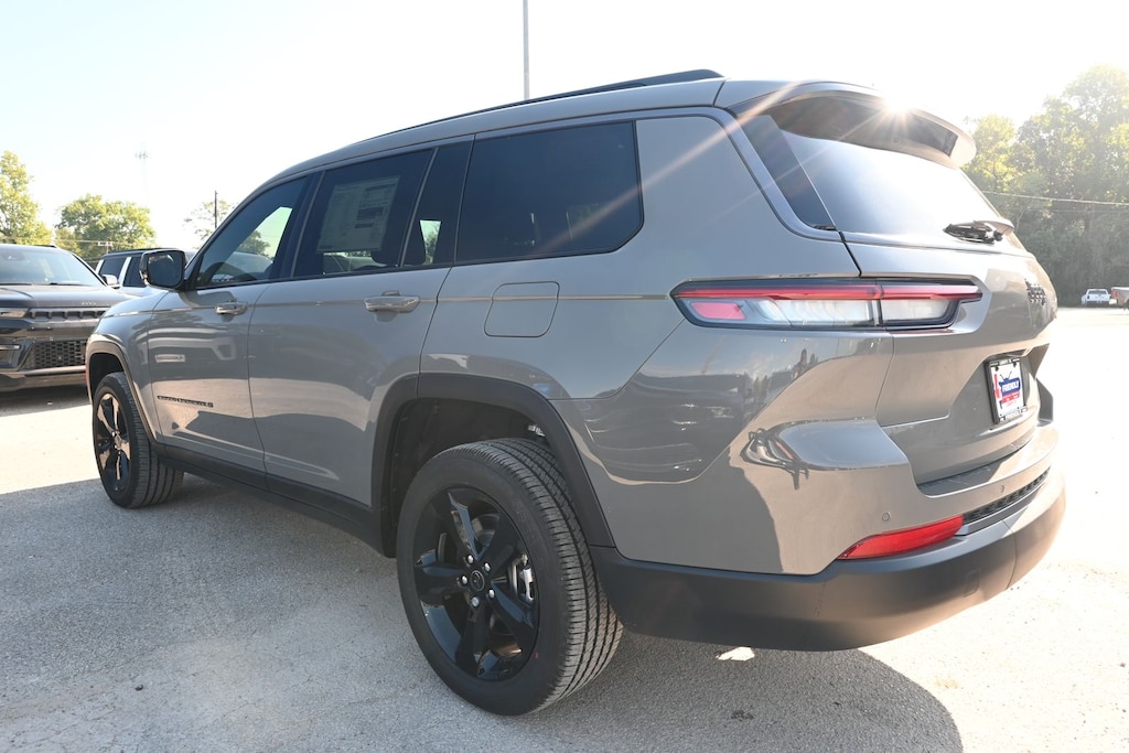 New 2027 Jeep Grand Cherokee L LIMITED 4X2 Sport Utility