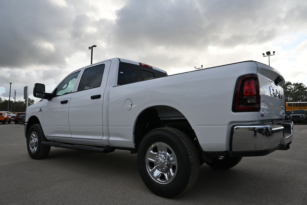 New 2026 Ram 2500 TRADESMAN CREW CAB 4X4 6'4 BOX Pickup