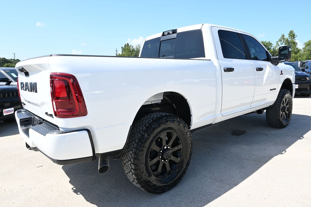 New 2026 Ram 2500 LONE STAR CREW CAB 4X4 6'4 BOX Pickup