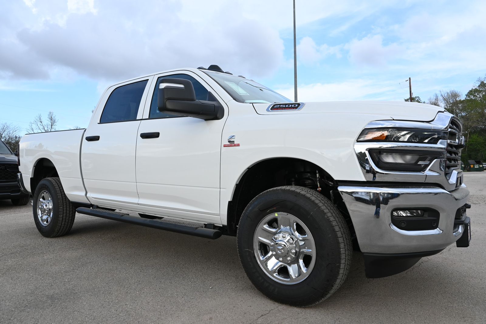 New 2026 Ram 2500 TRADESMAN CREW CAB 4X4 6'4 BOX Pickup