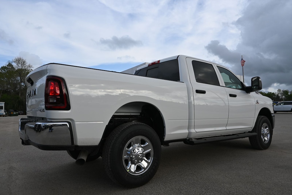 New 2026 Ram 2500 TRADESMAN CREW CAB 4X4 6'4 BOX Pickup