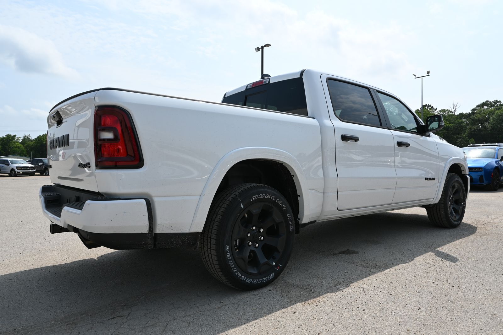 New 2026 Ram 1500 BIG HORN CREW CAB 4X4 5'7 BOX Pickup