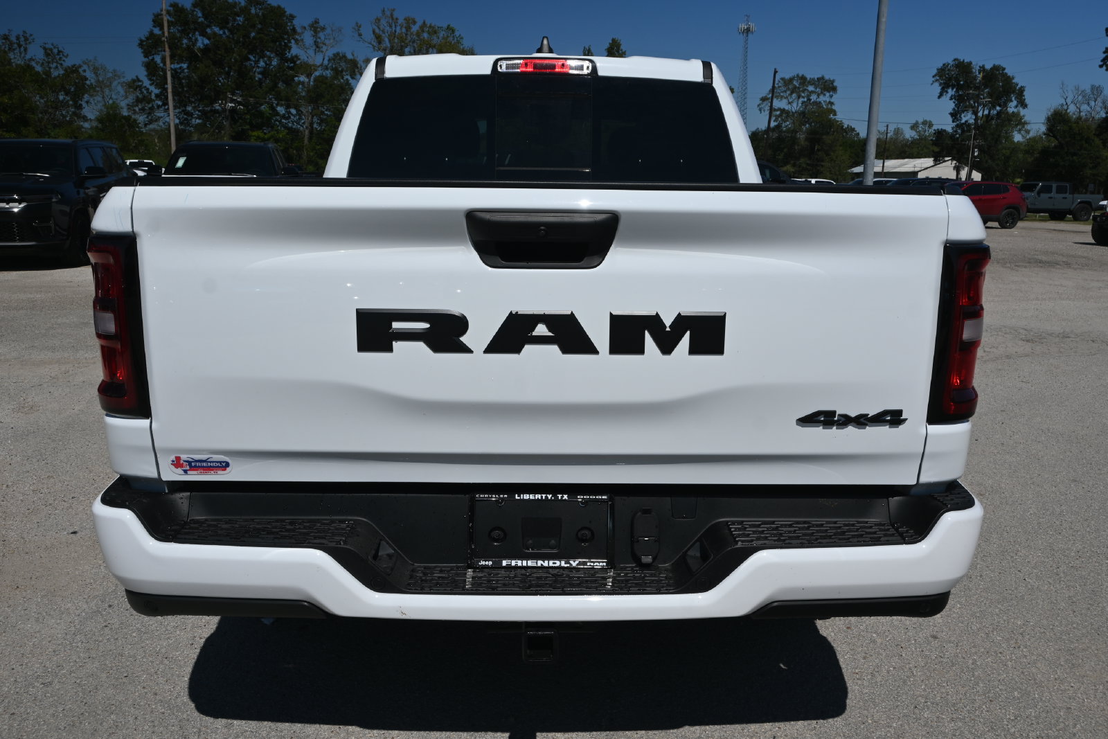 New 2027 Ram 1500 EXPRESS CREW CAB 4X4 5'7 BOX Pickup