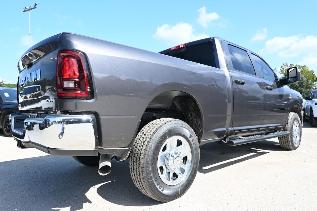 New 2026 Ram 2500 TRADESMAN CREW CAB 4X4 6'4 BOX Pickup
