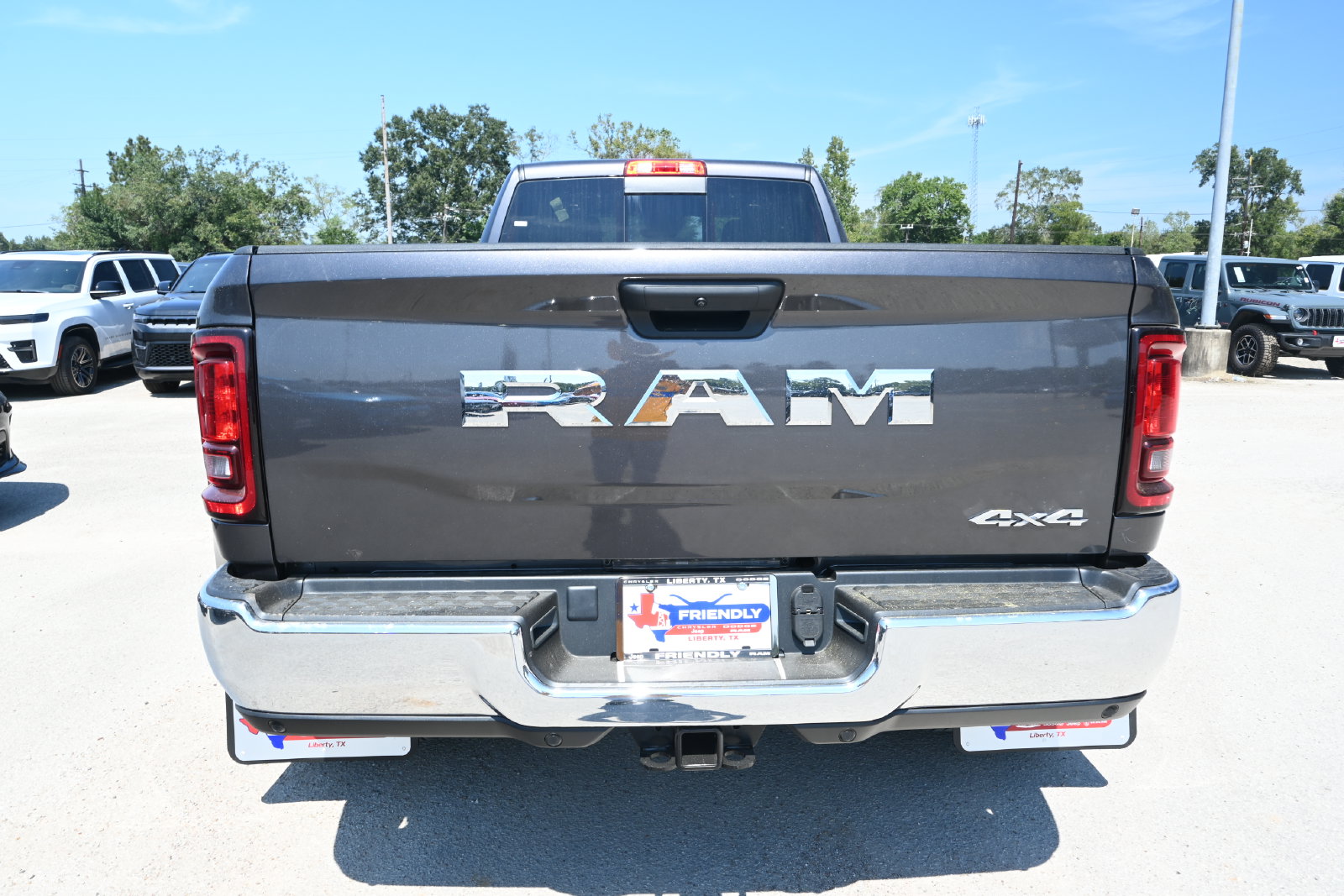 New 2027 Ram 3500 TRADESMAN CREW CAB 4X4 8' BOX Pickup