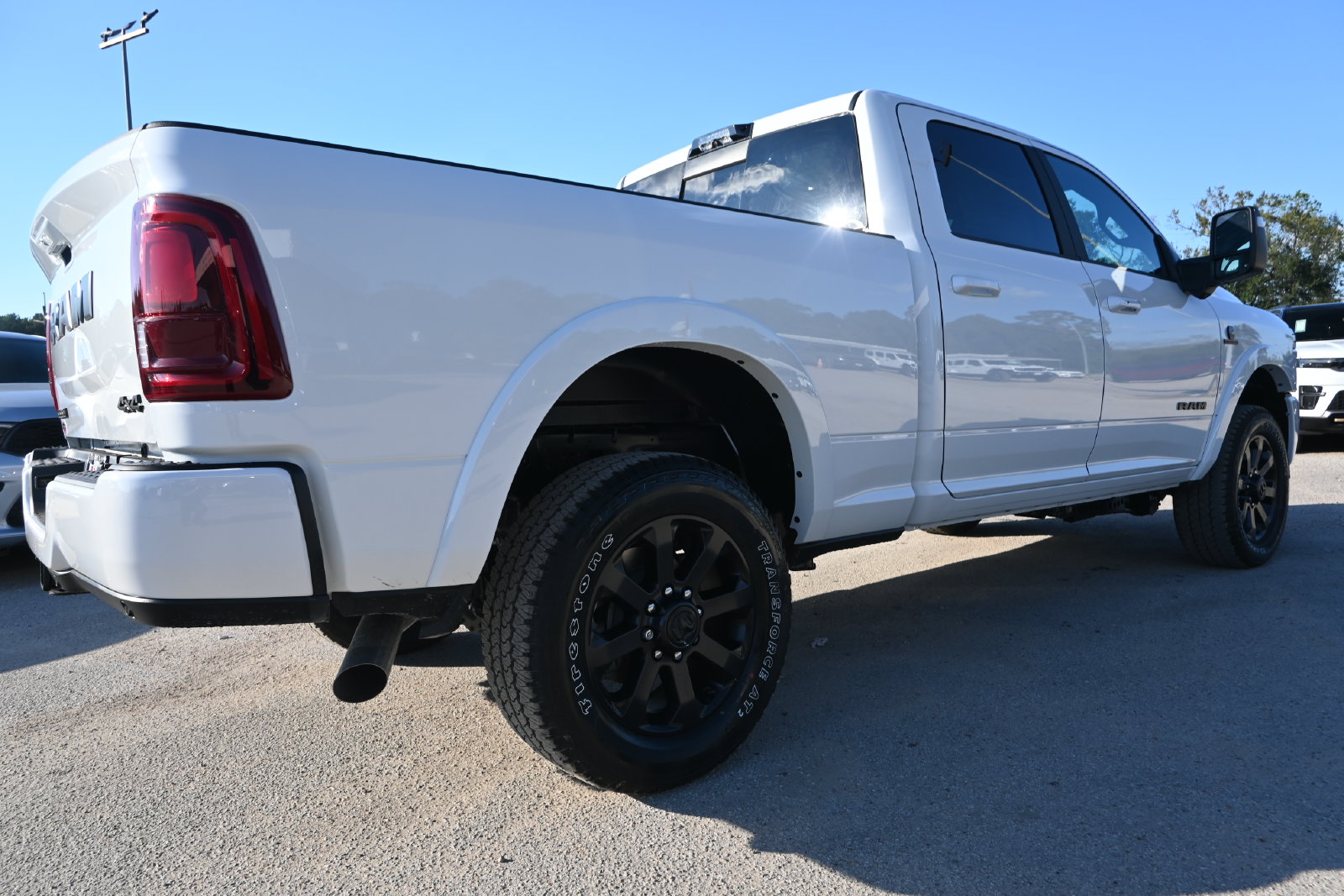 New 2027 Ram 2500 LARAMIE CREW CAB 4X4 6'4 BOX Pickup