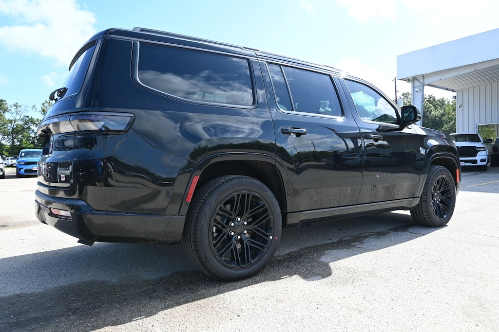 New 2026 Jeep Grand Wagoneer LIMITED RESERVE 4X4 Sport Utility