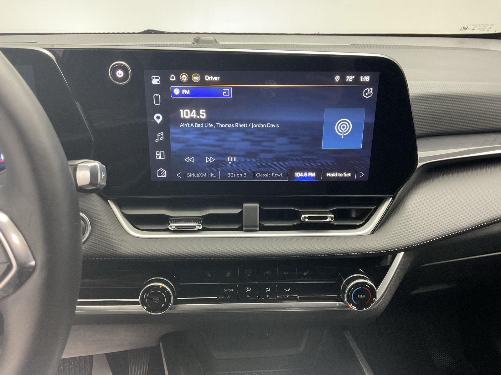2025 Chevrolet Equinox LT - Photo 15