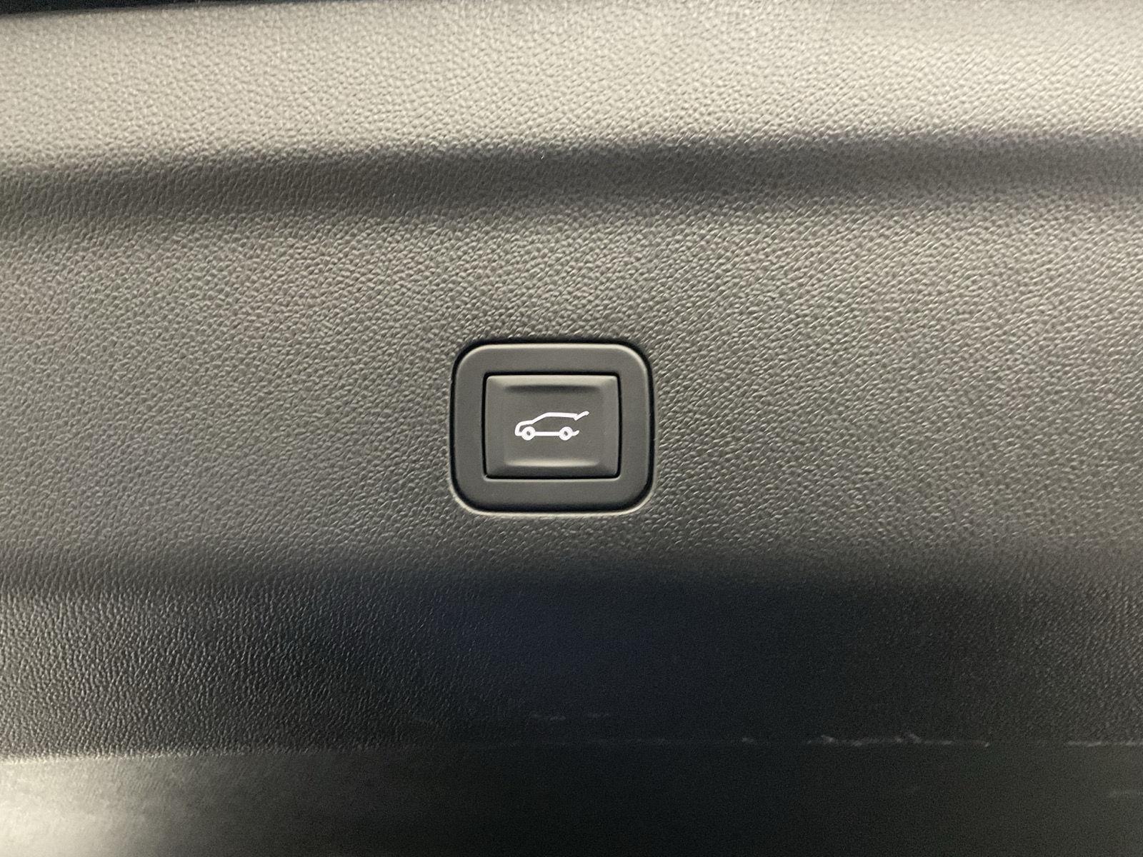 2024 Chevrolet Tahoe RST - Photo 30