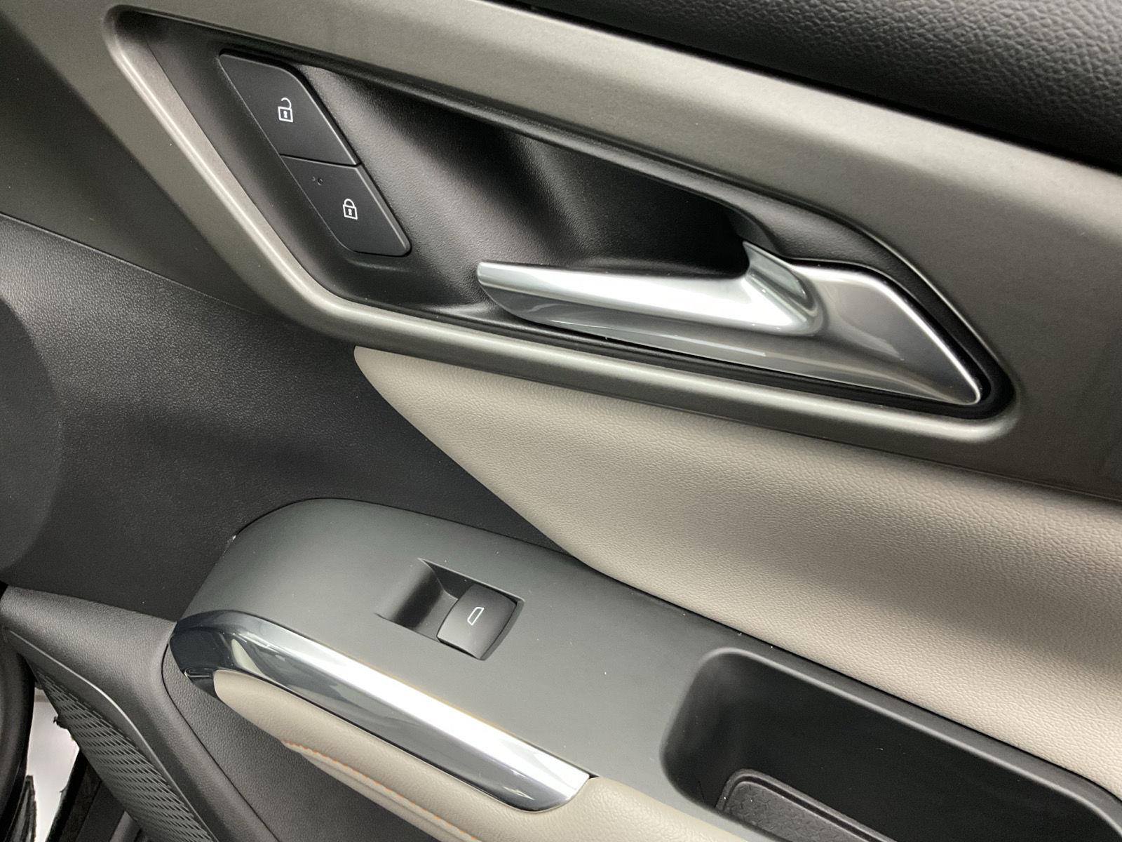 2025 Chevrolet Traverse LT - Photo 23