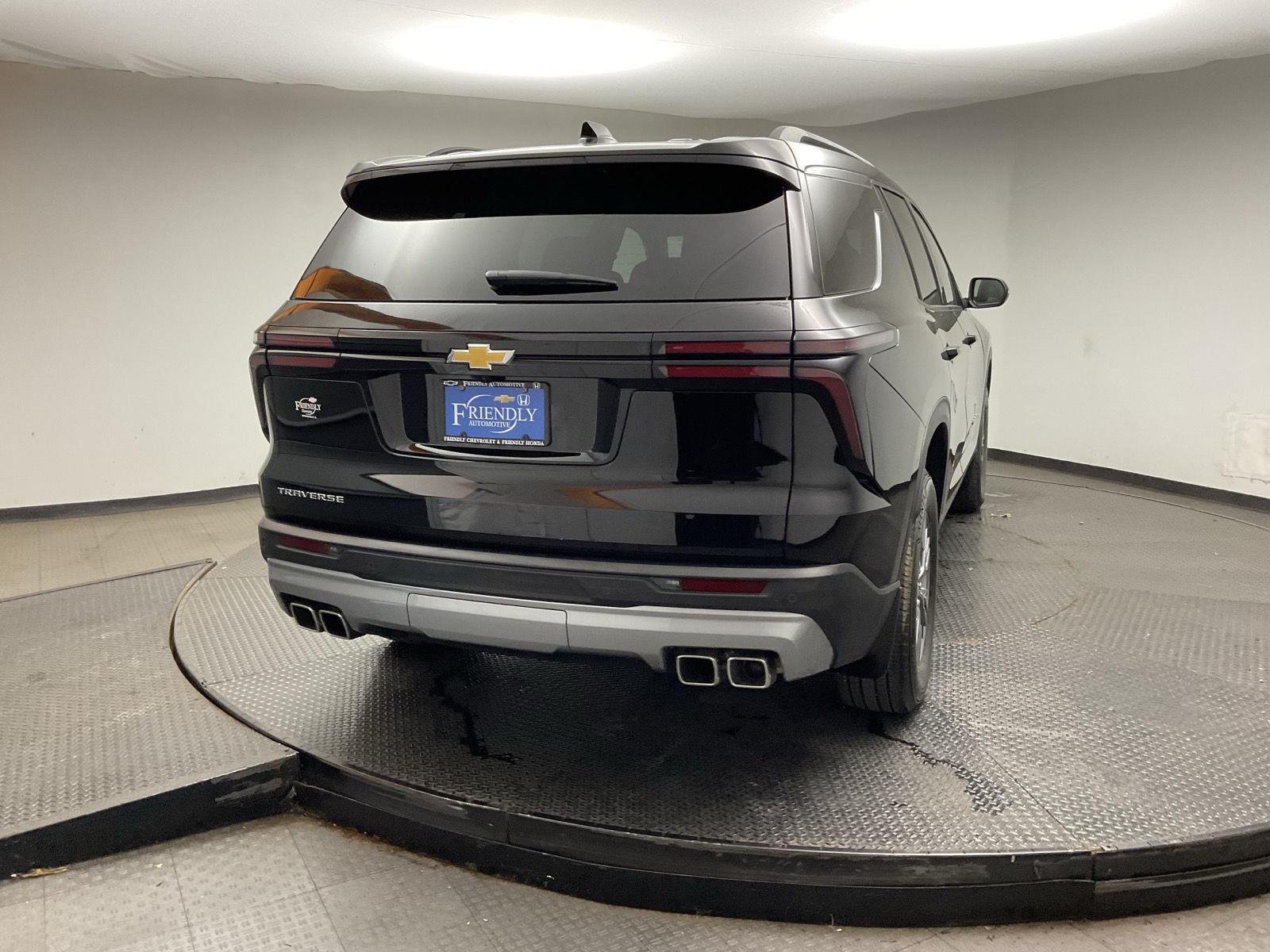 2025 Chevrolet Traverse LT - Photo 7