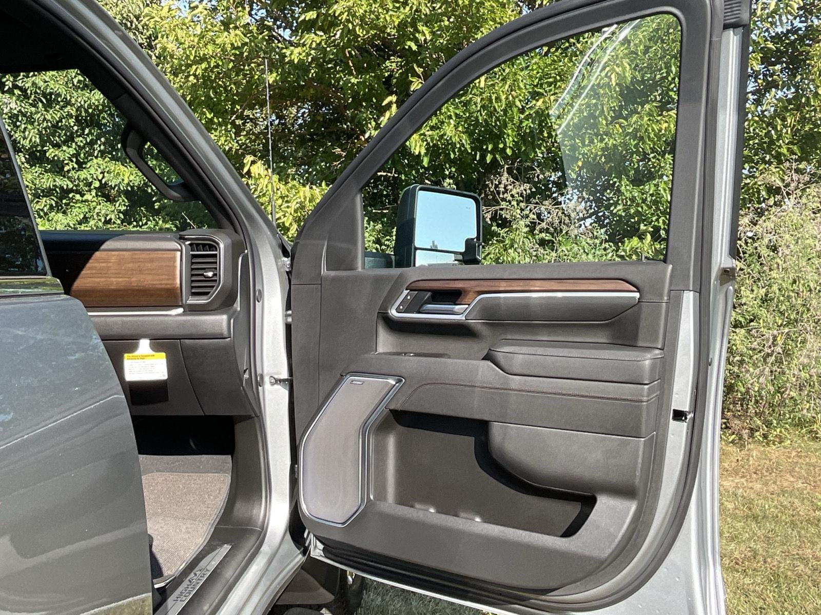 2026 Chevrolet Silverado 2500HD High Country - Photo 22