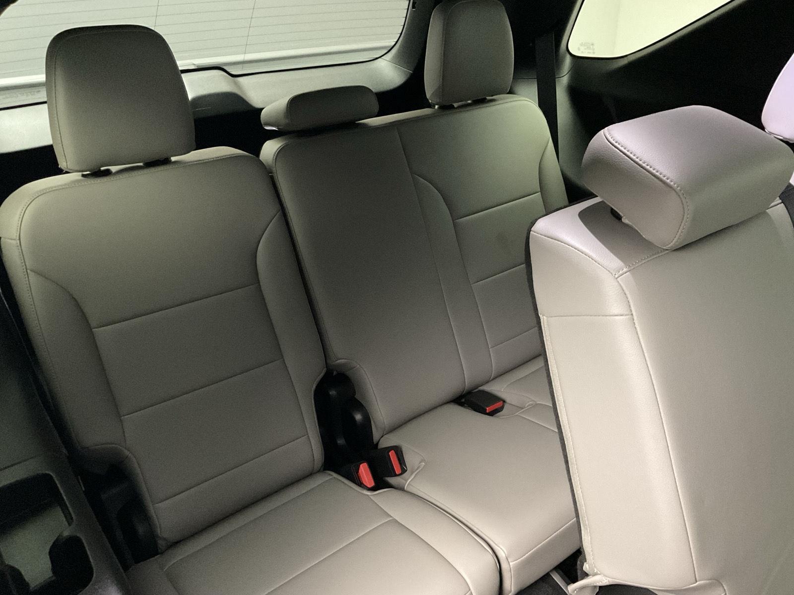 2025 Chevrolet Traverse LT - Photo 28